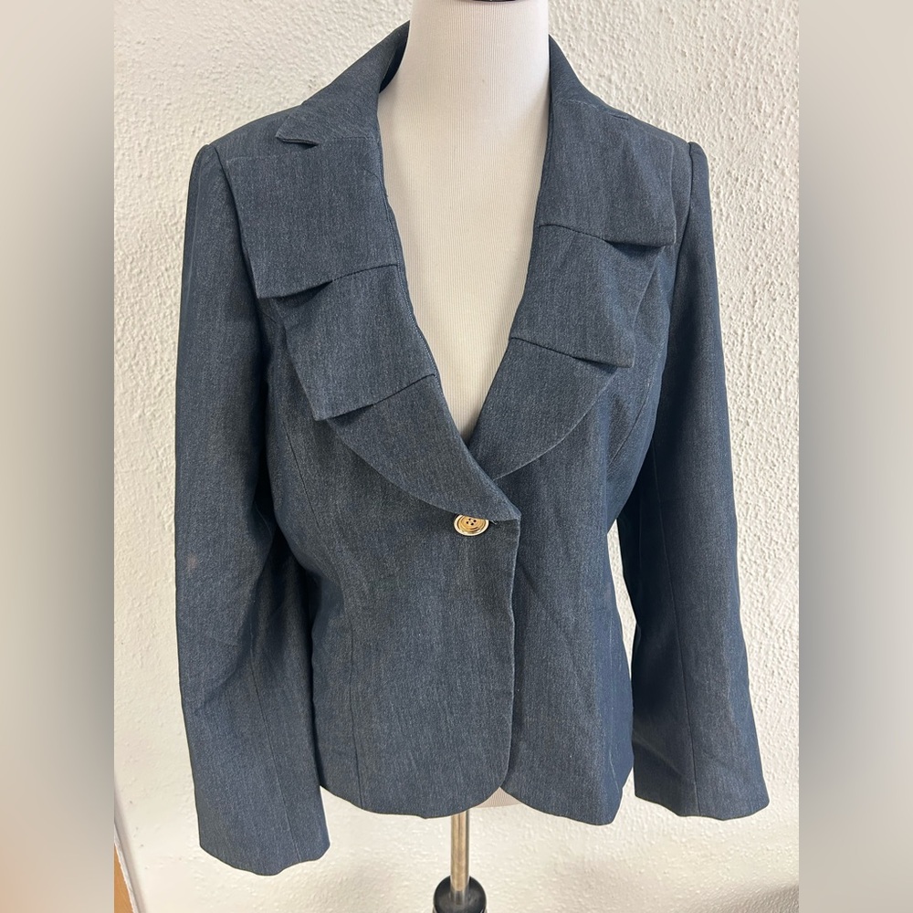 Larry Levine women’s Ruffle one Button Navy Blue Fitted Blazer